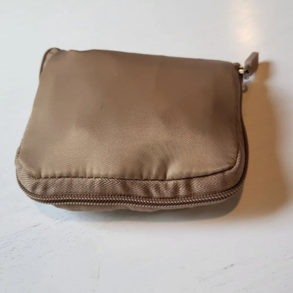 IHKWIP Packable Pouch Cosmetic Case